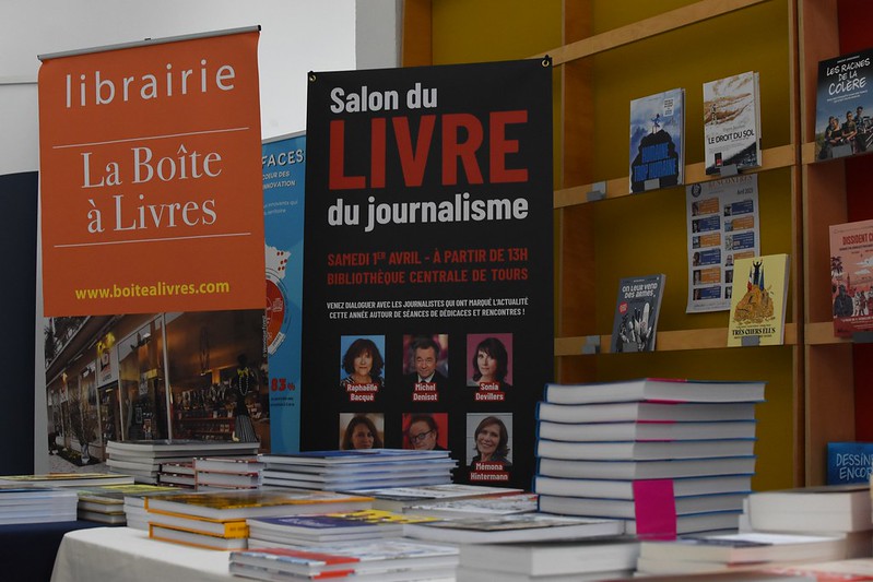 [Article] Vente de livres : Les livres en dédicaces caracolent déjà en tête