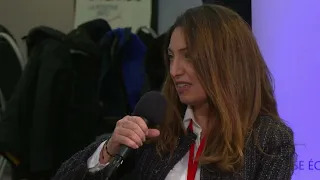 [EN PLATEAU] Mirna Abou Zeid : « Nous voulons élever les standards du journalisme en arabe »