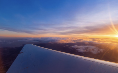 Non, on ne peut attraper un coup de soleil en avion 