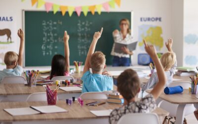 Non, 90,5 % des élèves de CM2 ne font pas plus de 15 fautes sur une dictée de 67 mots